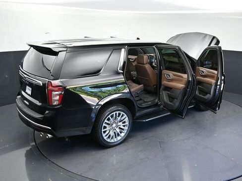 Used 2023 Chevrolet Tahoe High Country AWD/4WD image 44