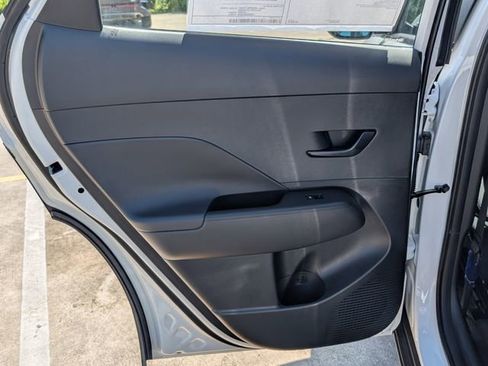 New 2026 Hyundai Kona SE FWD image 21