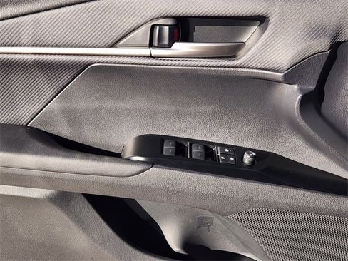 New 2026 Toyota Camry SE image 15