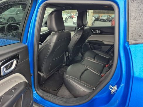 Used 2024 Jeep Compass Limited image 10