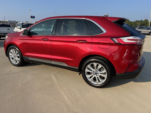 Used 2021 Ford Edge Titanium w/ Equipment Group 301A image 2
