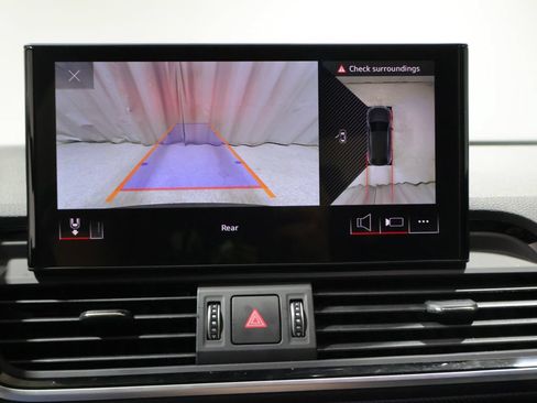Used 2025 Audi SQ5 Premium Plus AWD/4WD image 24