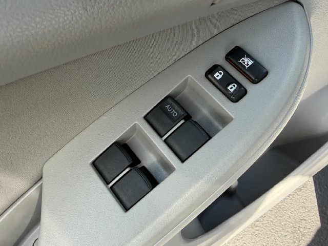 Used 2012 Toyota Corolla L FWD image 7