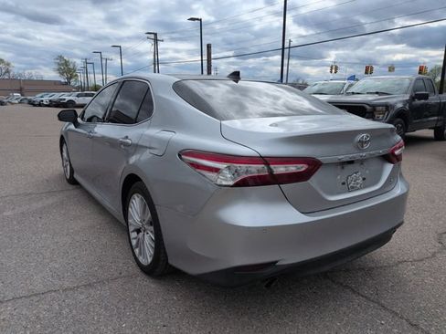 Used 2018 Toyota Camry XLE w/ Driver Assist Package FWD image 7