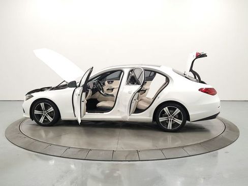 Used 2023 Mercedes-Benz C 300 4MATIC Sedan image 12