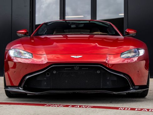 Used 2020 Aston Martin V8 Vantage Coupe RWD image 4