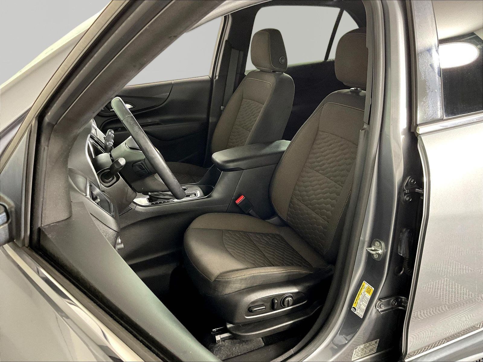 Used 2018 Chevrolet Equinox LT FWD image 21