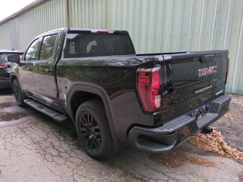 Used 2022 GMC Sierra 1500 Elevation RWD image 3