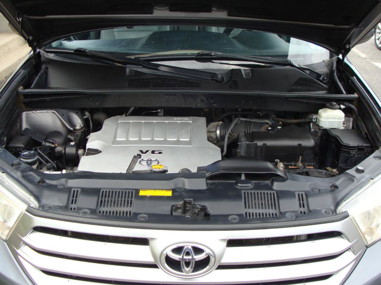 Used 2013 Toyota Highlander SE AWD/4WD image 34