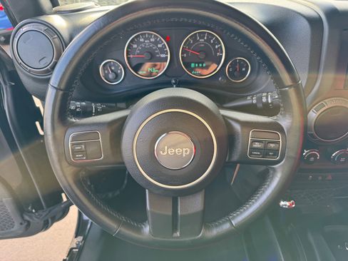 Used 2018 Jeep Wrangler Unlimited Sport S image 17