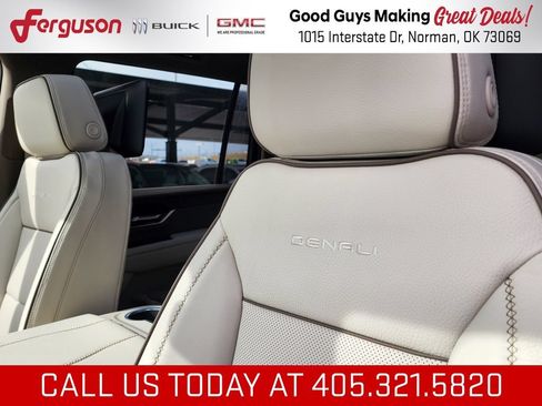 New 2026 GMC Yukon XL Denali w/ Denali Reserve Package AWD/4WD image 16