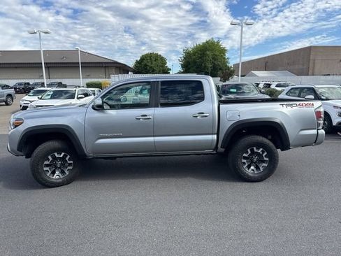 Used 2023 Toyota Tacoma TRD Off-Road w/ Technology Package AWD/4WD image 1