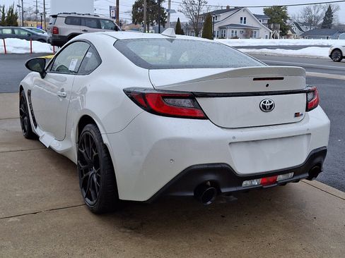 New 2026 Toyota GR86 Premium image 3