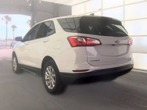 Used 2021 Chevrolet Equinox LS FWD image 5
