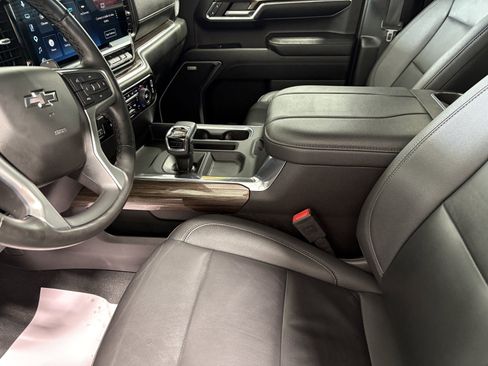 Used 2024 Chevrolet Silverado 1500 RST w/ Convenience Package II AWD/4WD image 15
