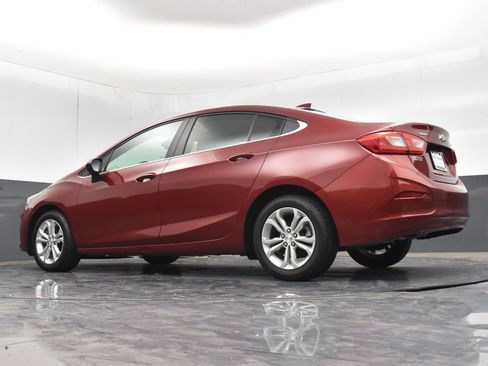 Used 2019 Chevrolet Cruze LT FWD image 26