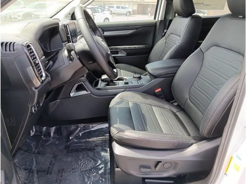 Used 2024 Ford Ranger Lariat w/ FX4 Off-Road Package AWD/4WD image 11