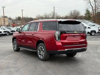 New 2026 Chevrolet Suburban LT w/ Comfort Package video 3