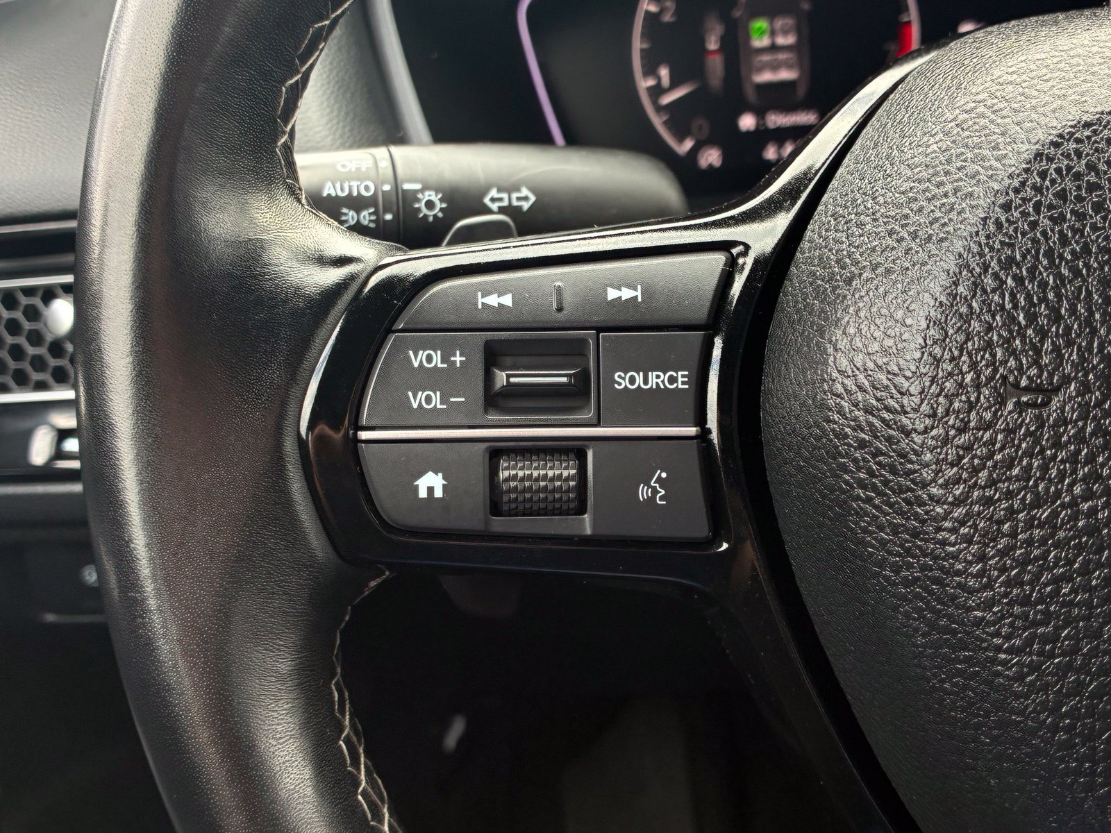 Used 2025 Honda Civic Sport image 23
