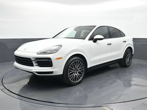 Certified 2021 Porsche Cayenne Coupe AWD/4WD image 1