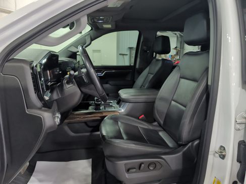 Used 2023 GMC Sierra 1500 Elevation w/ Elevation Premium Package AWD/4WD image 7