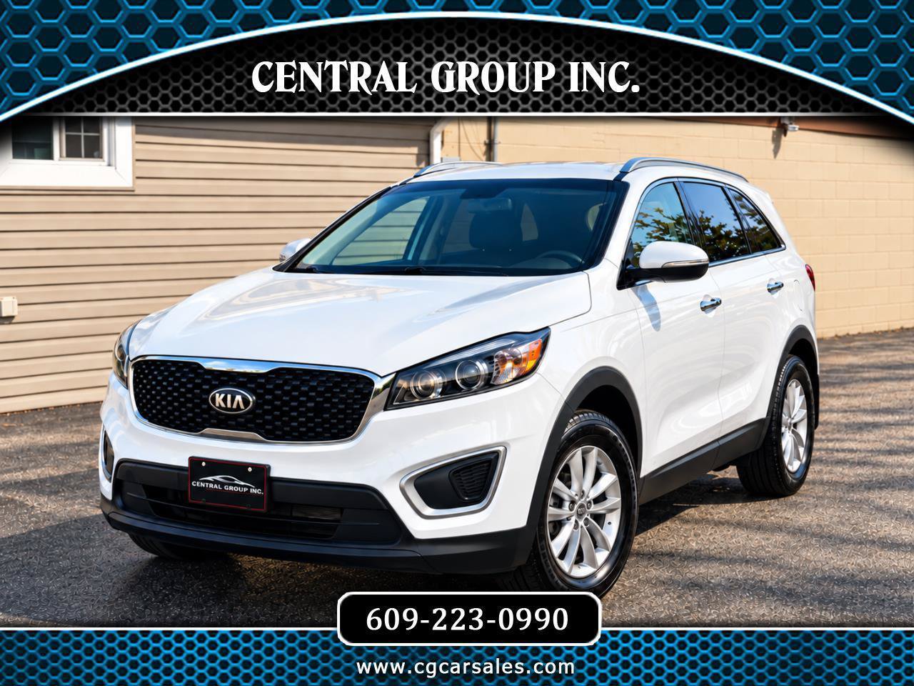 Used 2017 Kia Sorento AWD w/ LX Convenience Package image 1