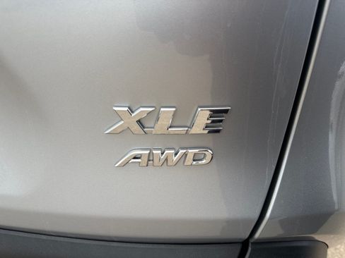 Used 2023 Toyota RAV4 XLE AWD/4WD image 23