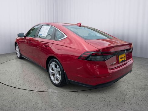 Certified 2023 Honda Accord LX image 5
