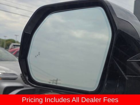 Used 2025 Toyota Tundra Platinum AWD/4WD image 23