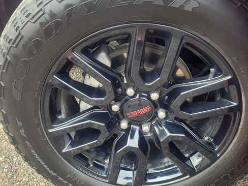 Used 2024 GMC Sierra 1500 Pro w/ Graphite Edition AWD/4WD image 42