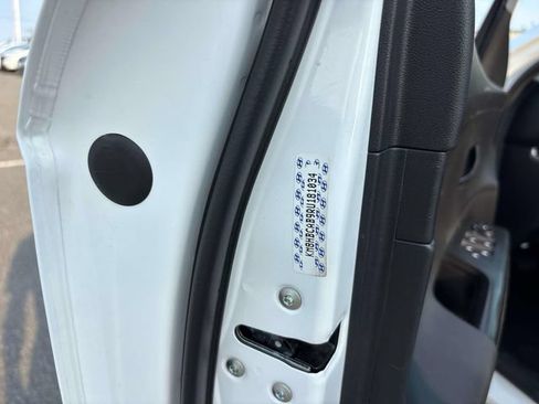 Used 2024 Hyundai Kona SEL AWD/4WD image 32
