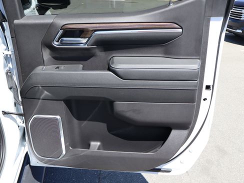 Certified 2024 Chevrolet Silverado 1500 LT Trail Boss w/ LT Trail Boss Premium Package AWD/4WD image 35