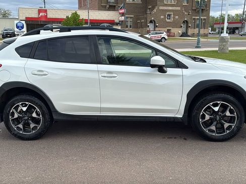 Used 2019 Subaru Crosstrek 2.0i Premium w/ Eyesight System AWD/4WD image 4