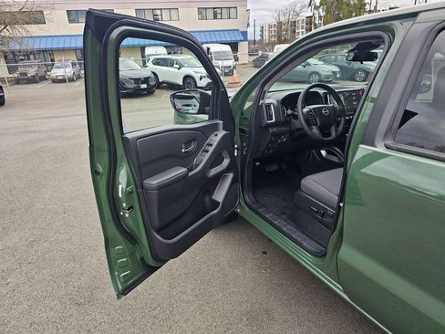 New 2026 Nissan Frontier SV w/ SV Convenience Package image 17