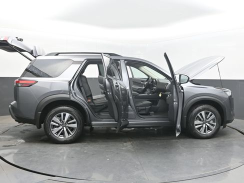 New 2026 Nissan Pathfinder SL FWD image 47
