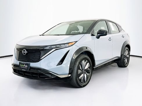Used 2024 Nissan Ariya AWD image 3