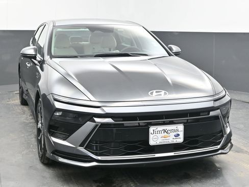 Used 2025 Hyundai Sonata SEL image 3
