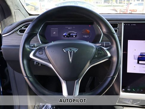 Used 2016 Tesla Model X 90D image 3