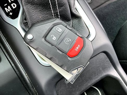 Used 2022 Jeep Wrangler Unlimited Sahara w/ Cold Weather Group image 14