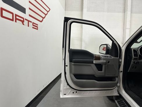 Used 2018 Ford F150 Lariat AWD/4WD image 36