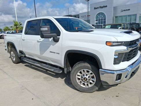Used 2025 Chevrolet Silverado 2500 LT w/ Convenience Package AWD/4WD image 1