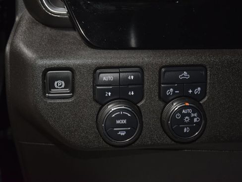 Used 2025 Chevrolet Silverado 1500 RST w/ Protection Package AWD/4WD image 37
