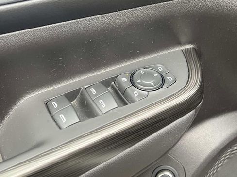 Used 2023 GMC Acadia SLT w/ Elevation Edition image 20