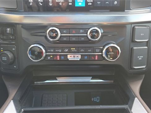 Used 2025 Ford F450 King Ranch w/ FX4 Off-Road Package image 24