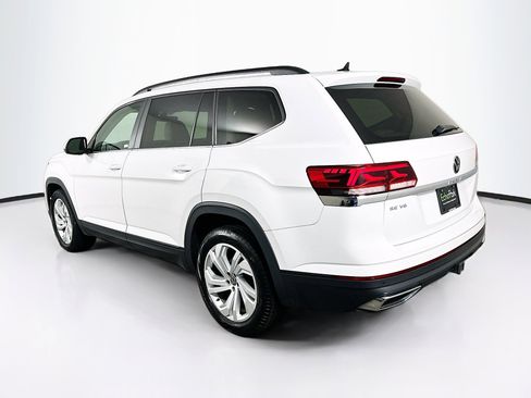 Used 2021 Volkswagen Atlas SE w/ Panoramic Sunroof Package FWD image 5