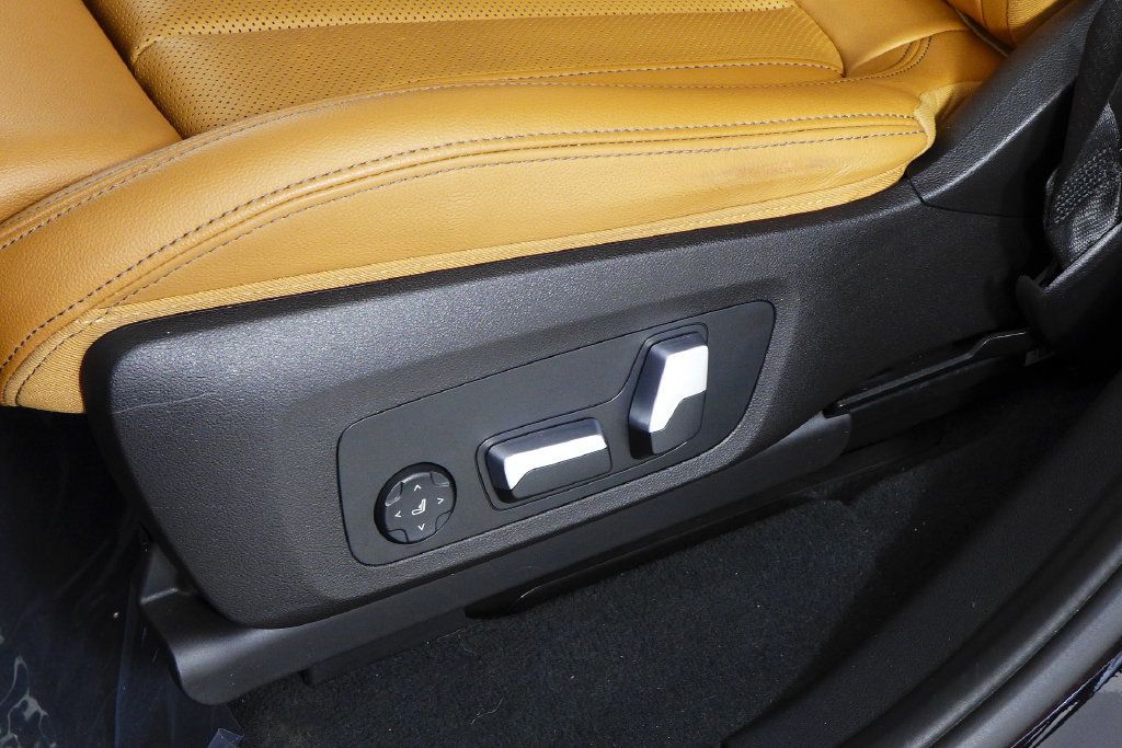 Used 2023 BMW X3 sDrive30i w/ Premium Package RWD image 23