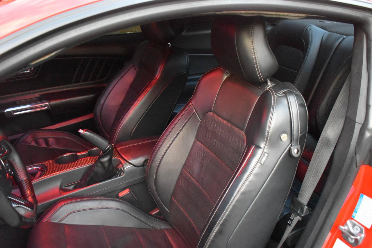 Used 2016 Ford Mustang GT Premium w/ GT Performance Package RWD image 13
