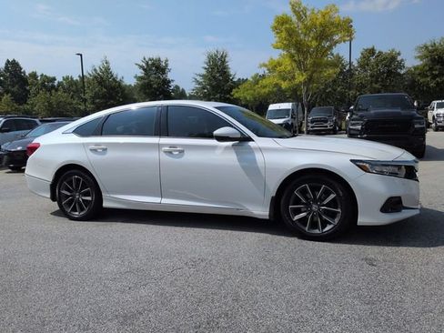 Used 2021 Honda Accord EX-L image 2