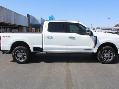 Used 2024 Ford F250 Limited AWD/4WD image 2