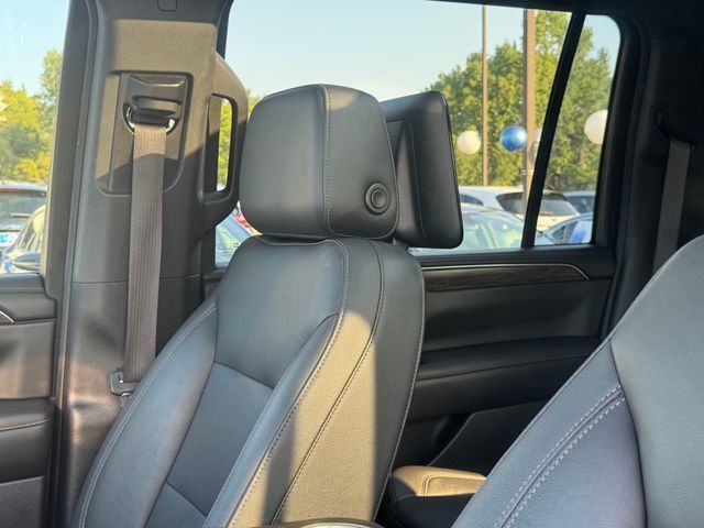 Used 2021 Chevrolet Suburban LT w/ Rear Media and Nav Package RWD image 10